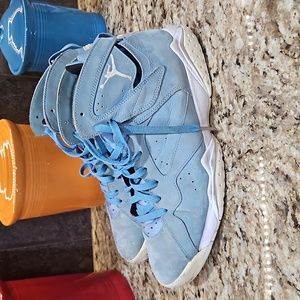 Jordan Retro 7 Pantone 2017
